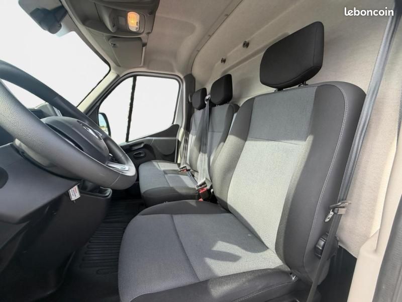 Renault Master Fg F3500 L2H2 2.3 Blue dCi 135ch Confort Euro6E (image 9)