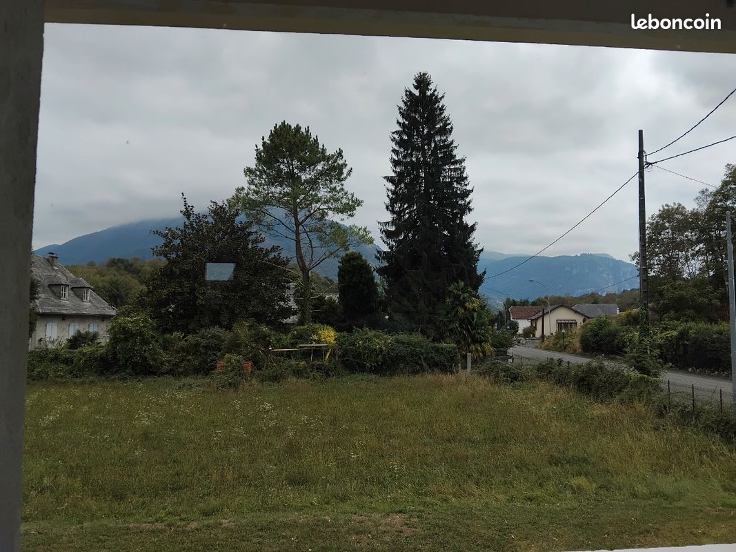 Appartement 5 pièces 80 m² · à Izeste · 80 m² · 645 €