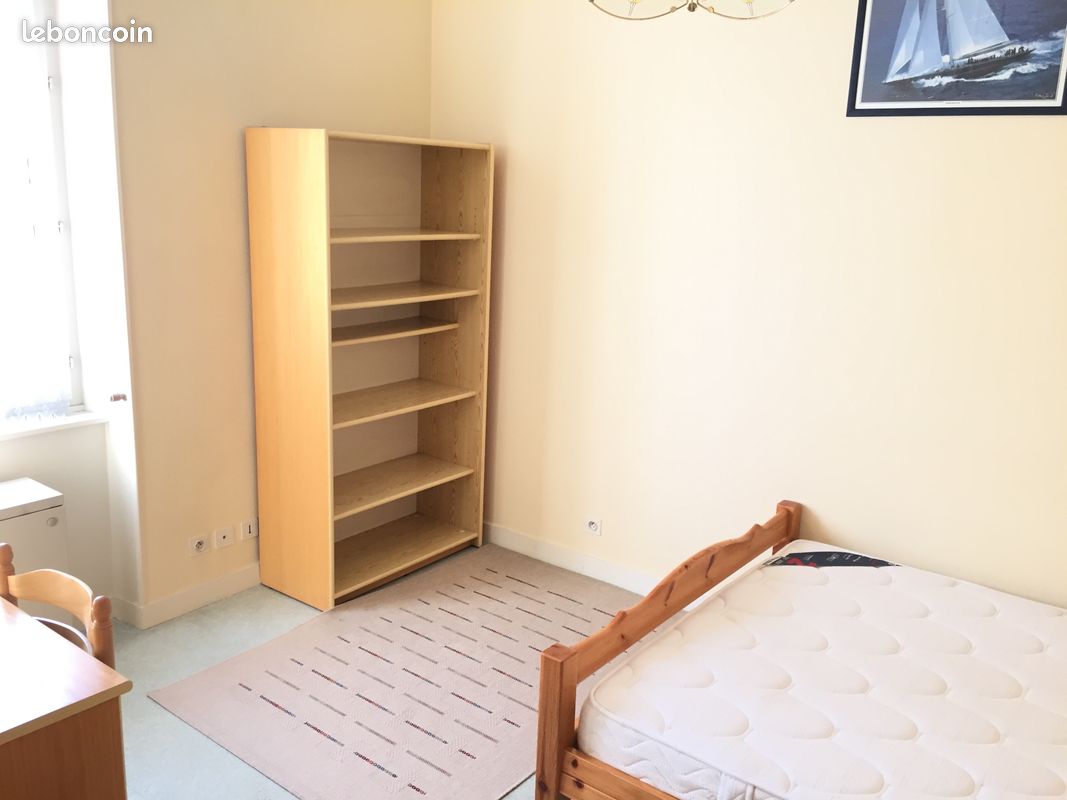Appartement 1 pièce 27 m² · à Limoges · 27 m² · 435 €