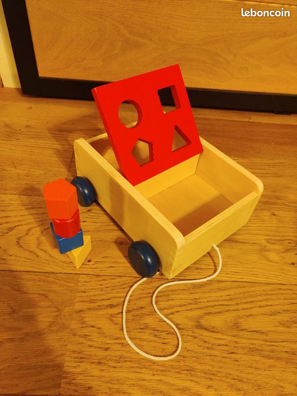 Chariot en bois Oxybul avec formes (image 1)