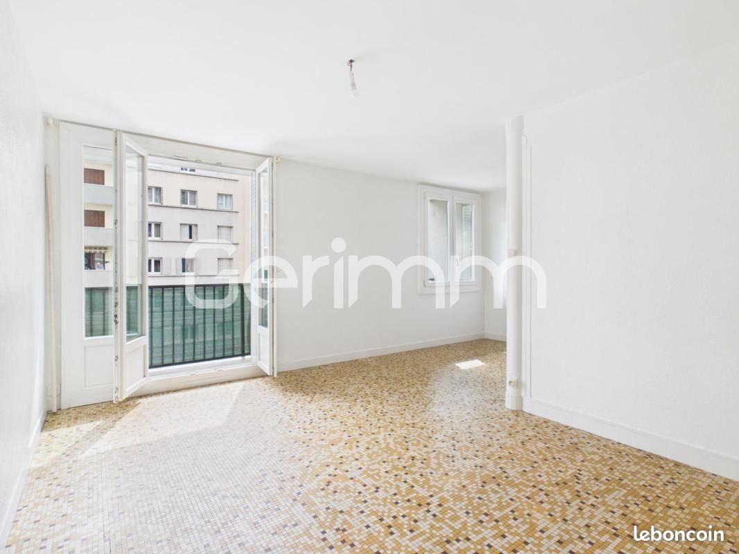 Appartement 4 pièces 67 m² · à Grenoble · 67 m² · 125 000 €