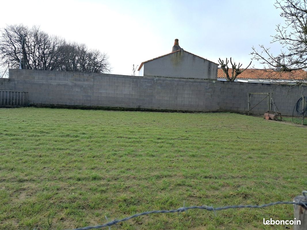 Terrain à bâtir de 550 m² à LES SABLES-D'OLONNE (85) · 160 000 €