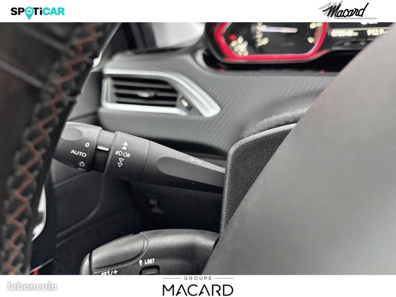 Peugeot 2008 1.2 PureTech 110ch GT Line S&S EAT6 (image 40)
