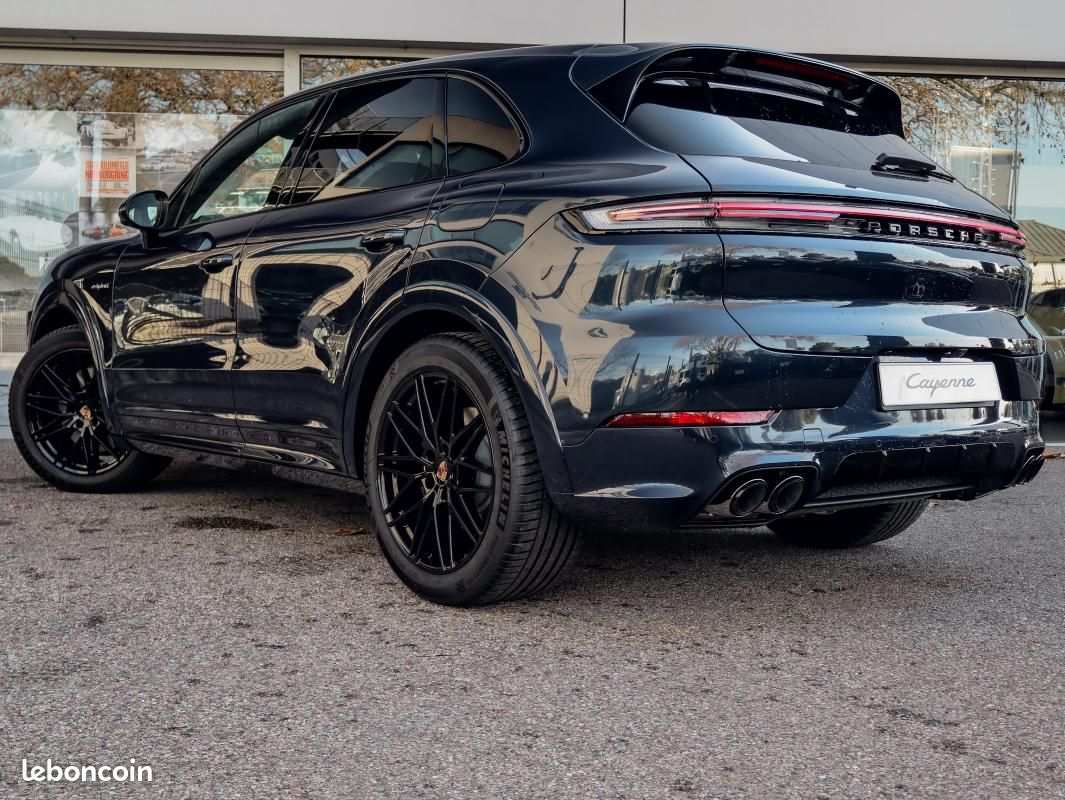Porsche Cayenne E-Hybrid 3.0 V6 470 ch Black Edition (image 3)