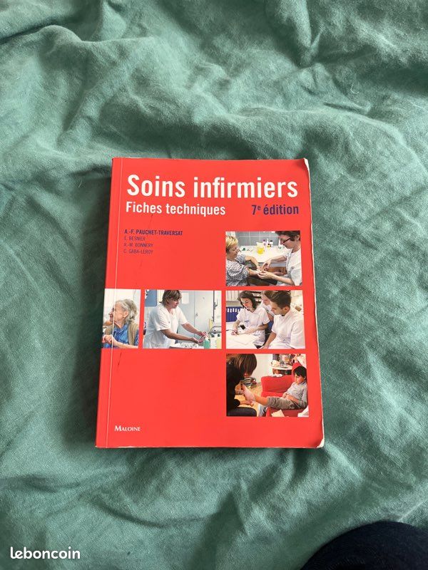 Livre « Soins Infirmiers Fiches Techniques 7eme édition » (image 2)