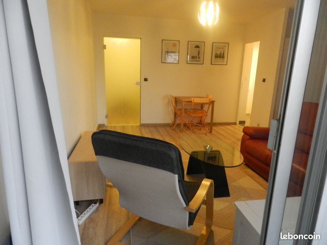 Appartement 1 pièce(s) 35 m²à louer Vannes