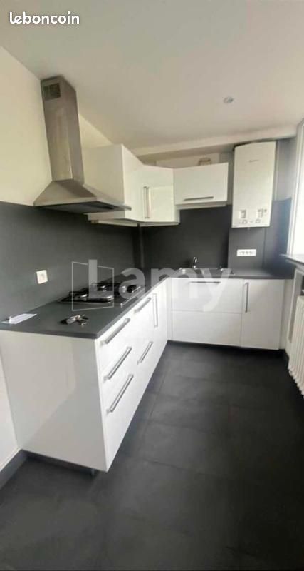 Appartement 2 pièces 39 m² · à Saint-Priest · 39 m² · 642 €