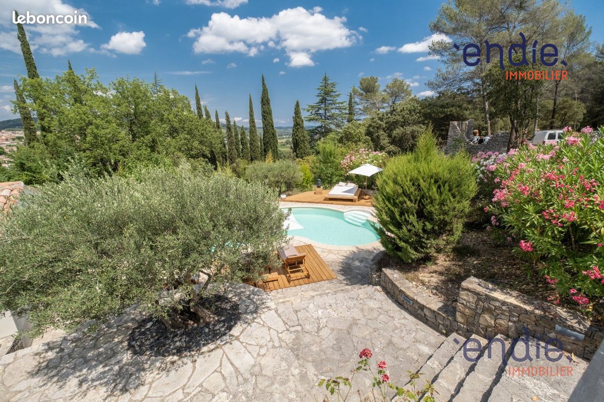 Maison 16 pièces 400 m² · à Lorgues · 400 m² · 1 365 000 €