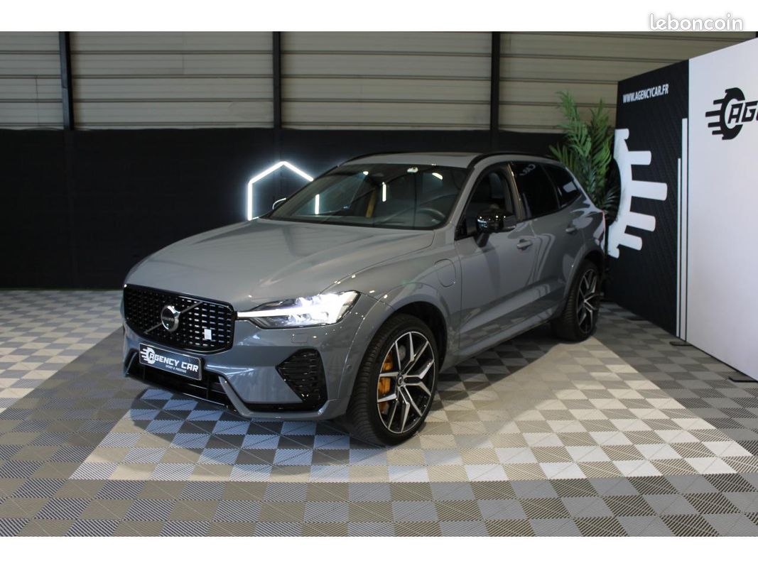 VOLVO XC60 T8 AWD - Polestar Engineered Garantie Constructeur / Caméra 360 / Sièges chauffants (image 2)