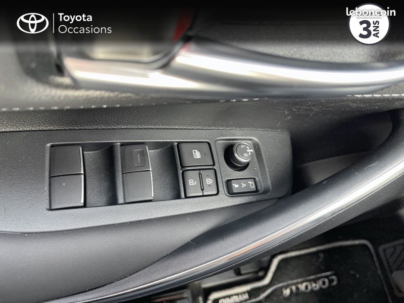 Toyota Corolla 1.8 140ch Design Pack Confort (image 21)