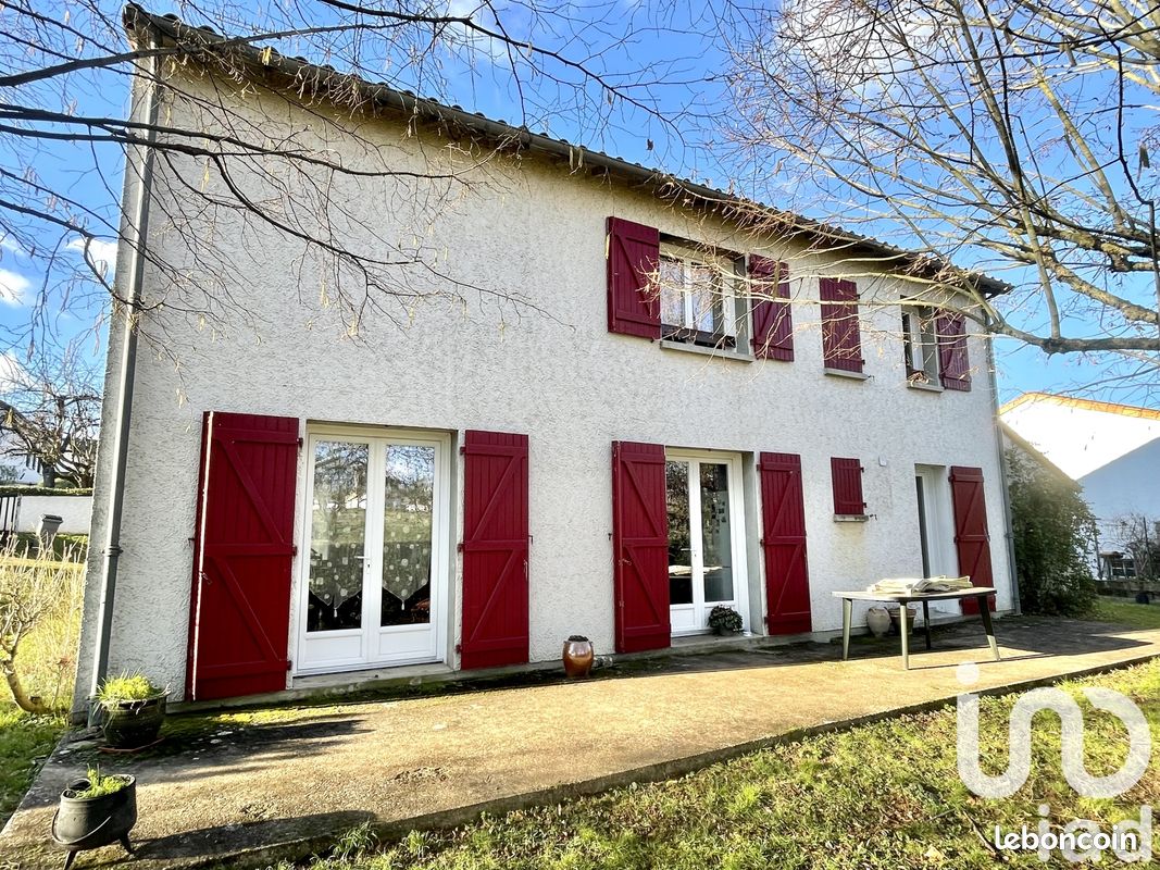 Maison 8 pièces 127 m² - Saint-Georges-lès-Baillargeaux 86130 (image 2)