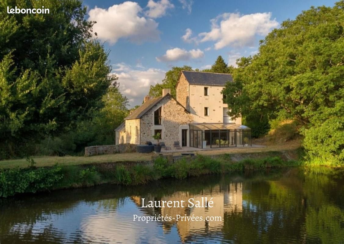 Maison 9 pièces 330 m² · à Saint-Dolay · 330 m² · 940 000 €