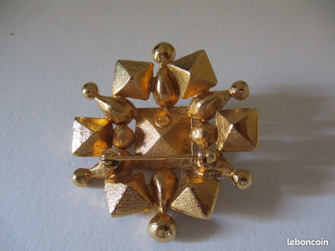Broche vintage cabochons en pâte de verre : signé (image 11)