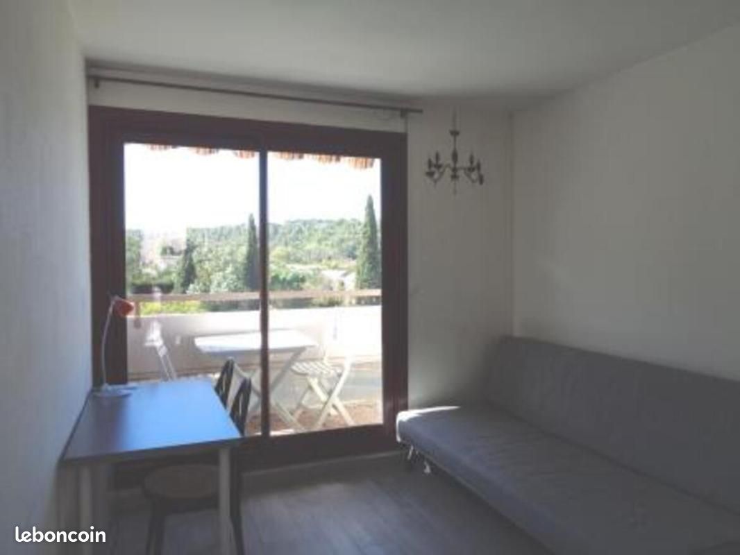 Appartement 1 pièce 15 m² · à Aix-en-Provence · 15 m² · 484 €