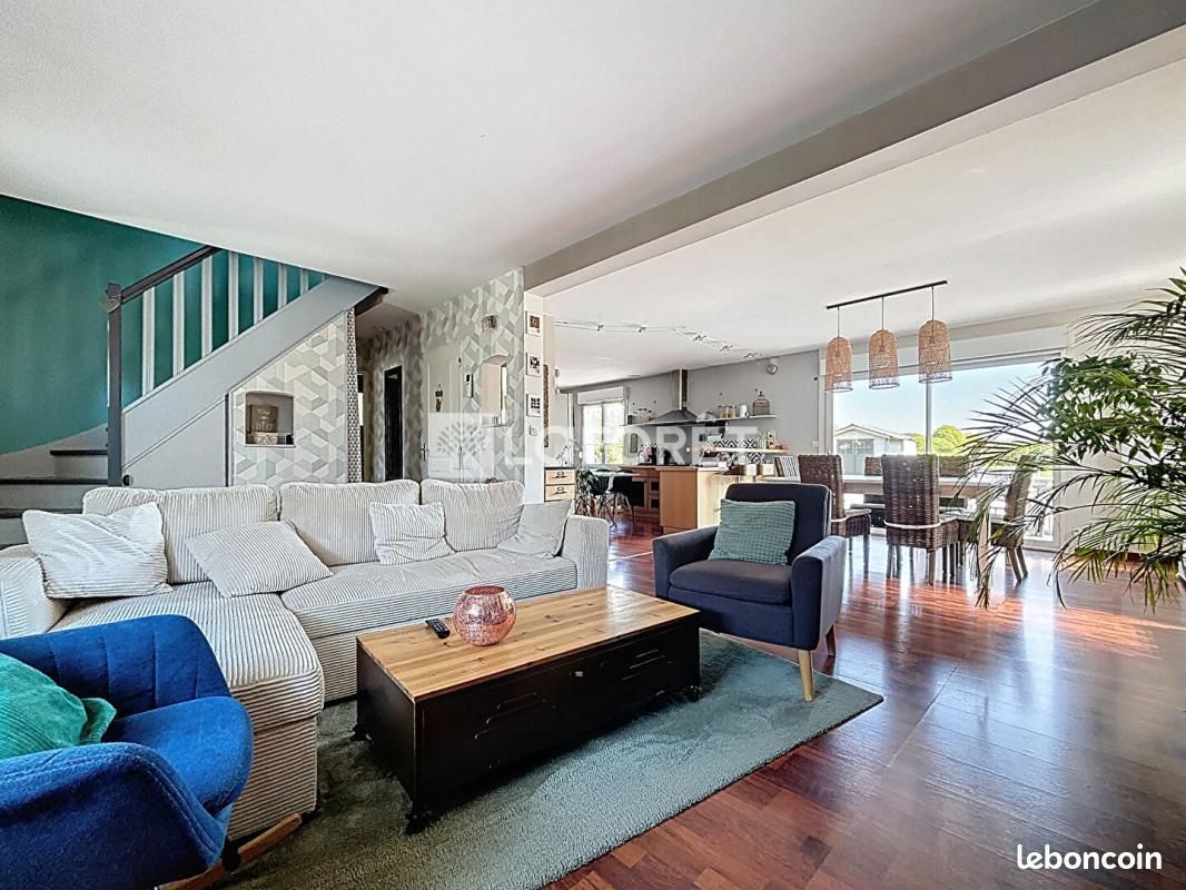 Maison 6 pièces 142 m² · à Érondelle · 142 m² · 249 990 €