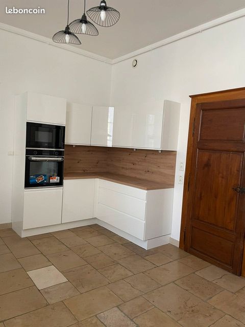 Appartement 3 pièces 110 m² · à Neufchâteau · 110 m² · 745 €/mois
