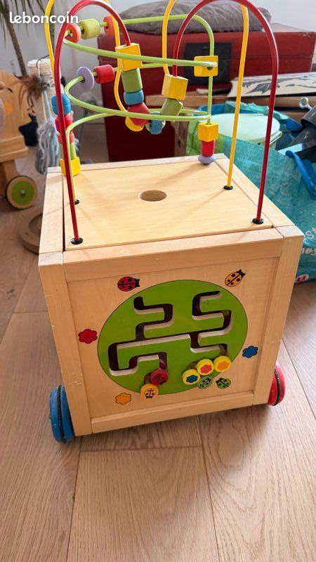 Cube d’activités en bois bébé – jouet d’éveil complet (image 2)