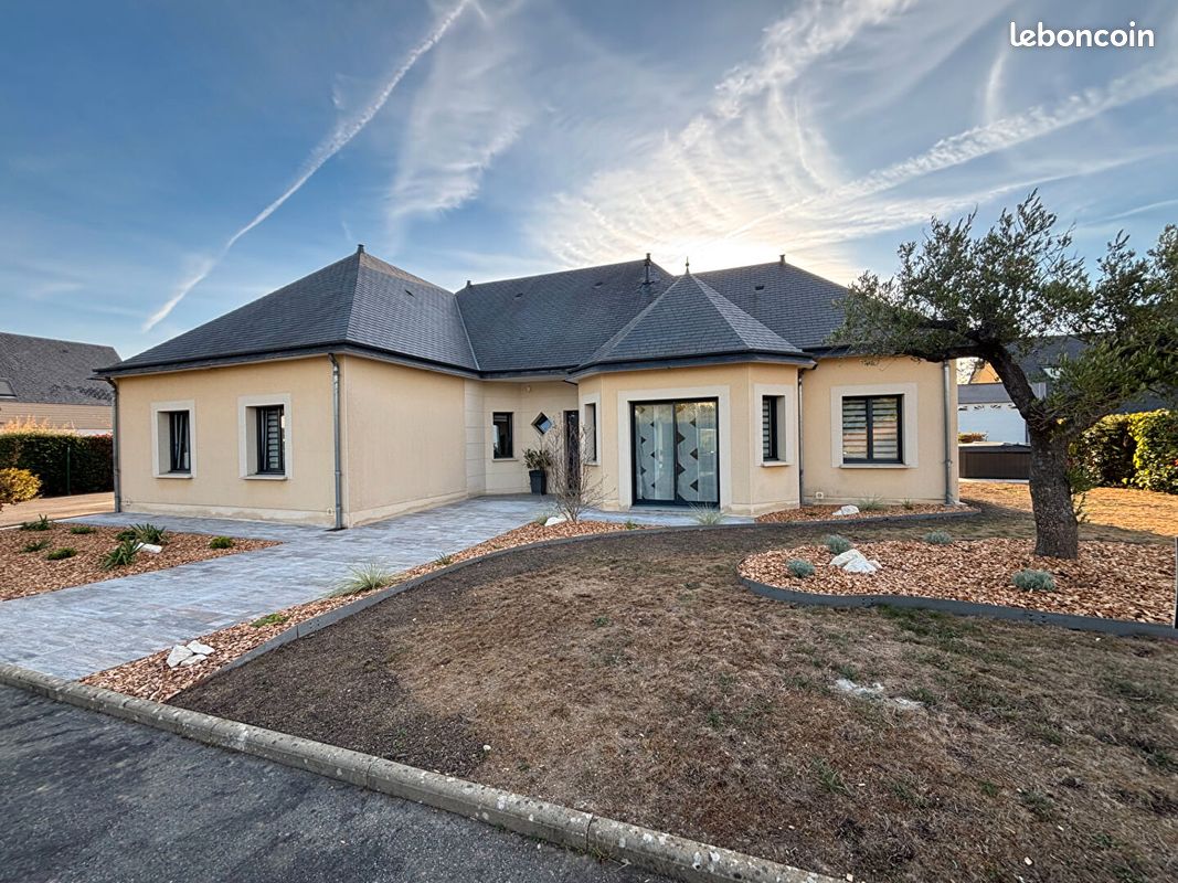 Maison 8 pièces 210 m² · à Château-Gontier-sur-Mayenne · 210 m² · 499 720 €
