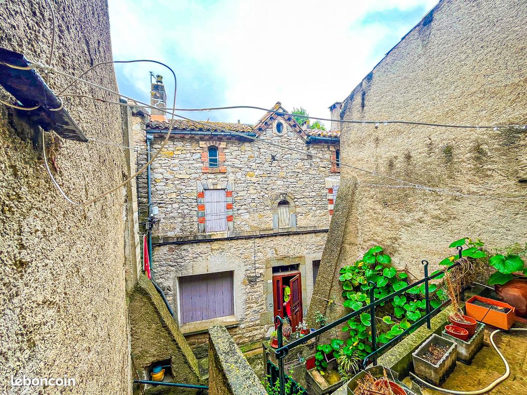 Maison 7 pièces 132 m² · à Azillanet · 132 m² · 79 000 €