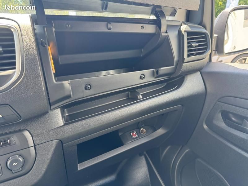 Citroen Jumpy Fg XL 2.0 BlueHDi 145 EAT8 / 24575 ht (image 37)
