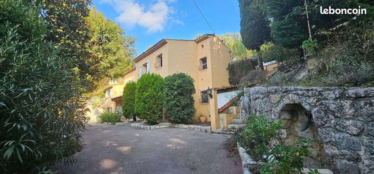 Maison 6 pièces 195 m² · à Colomars · 195 m² · 560 000 €