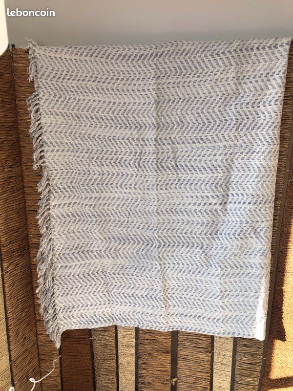 Plaid (image 1)