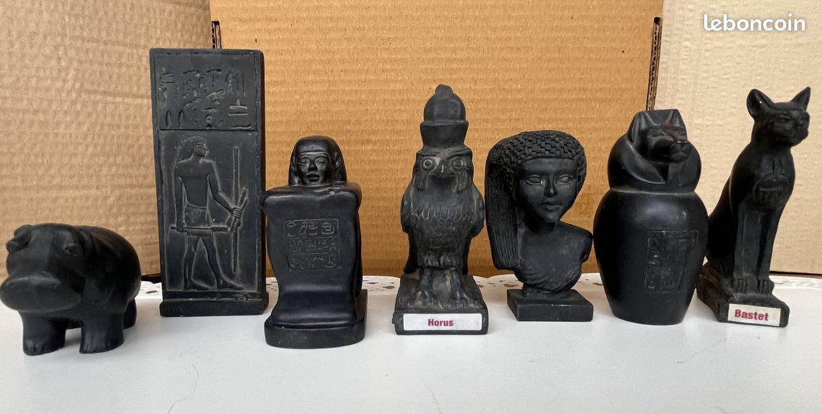 Lot de 4 statues égyptiennes en laiton rétro, petite décoration de bureau dorée, vintage, ancien