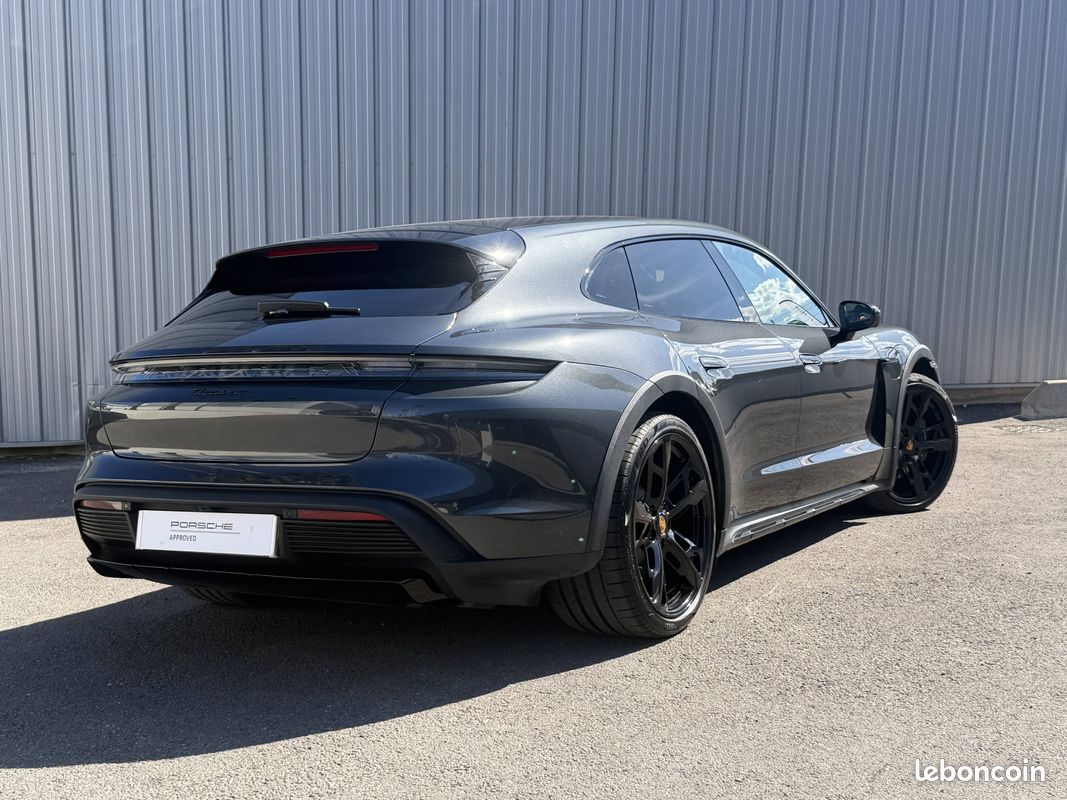 PORSCHE Taycan Cross Turismo 4 476 ch (image 9)