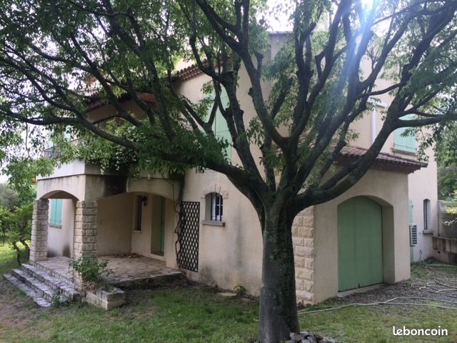 Maison 8 pièces 200 m² · à Nîmes · 200 m² · 495 000 €