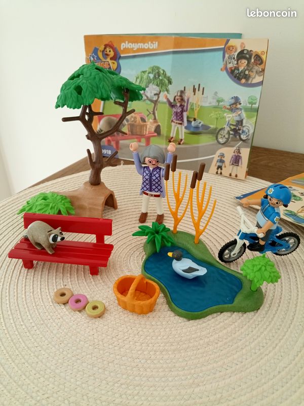 Playmobil Duck on call - 70918 - Policière et animaux (image 4)