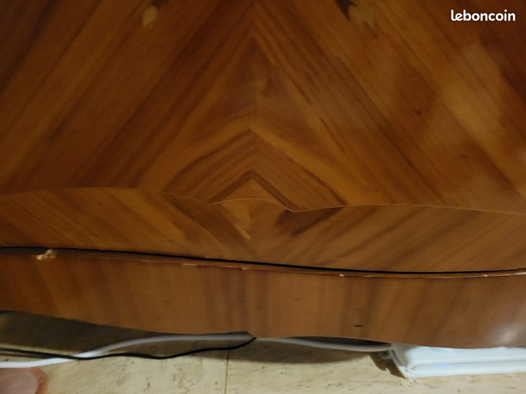 Armoire de chambre marquetee en bois de rose 1m60 longeur hauteur 1m86 profondeur 50 (image 8)
