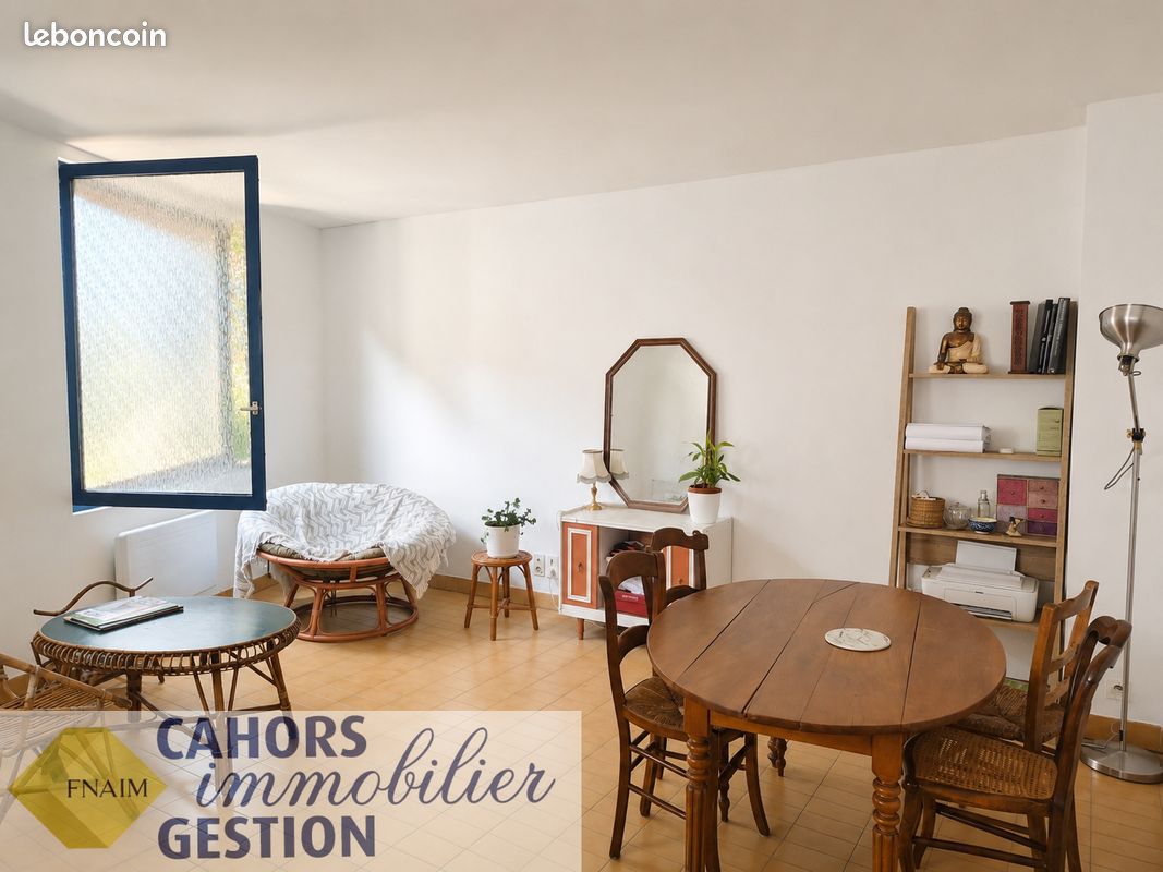 Appartement 2 pièces 46 m² · à Cahors · 46 m² · 460 €