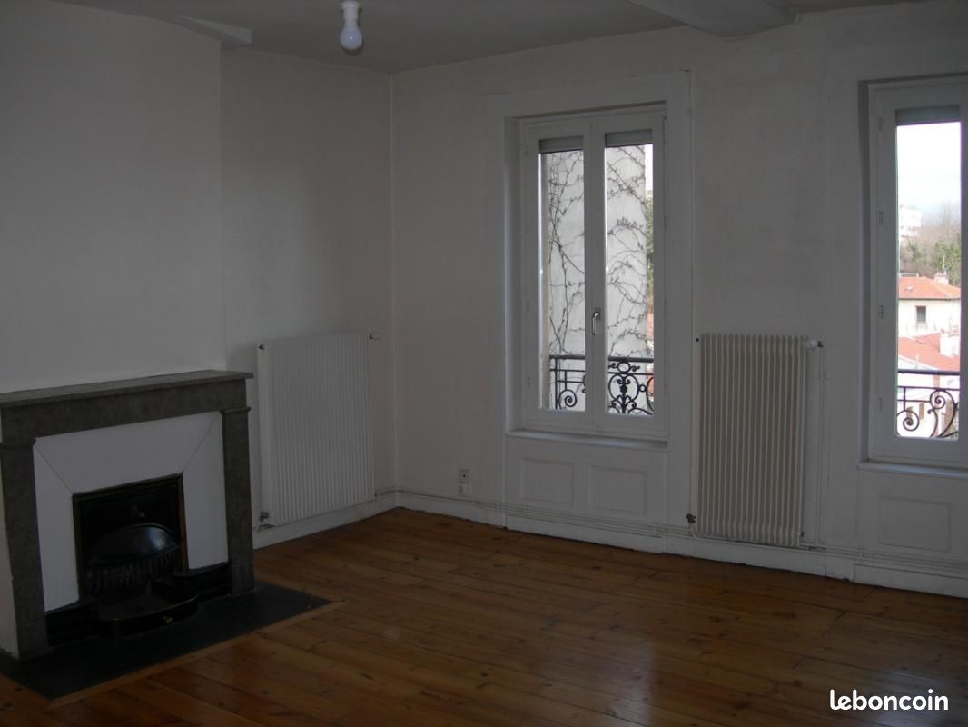 Appartement 4 pièces 92 m² · à Saint-Étienne · 92 m² · 640 €