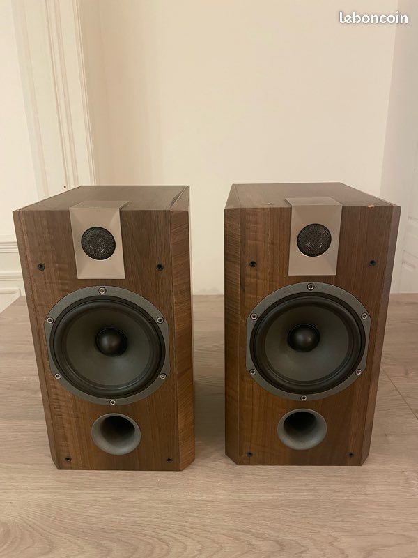 Enceintes Focal Focal Chorus 706 Amplificateur Hi-Fi Yamaha R