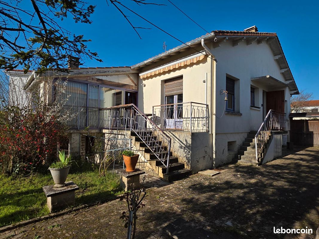 Maison 8 pièces 104 m² · à Royan · 104 m² · 360 000 €