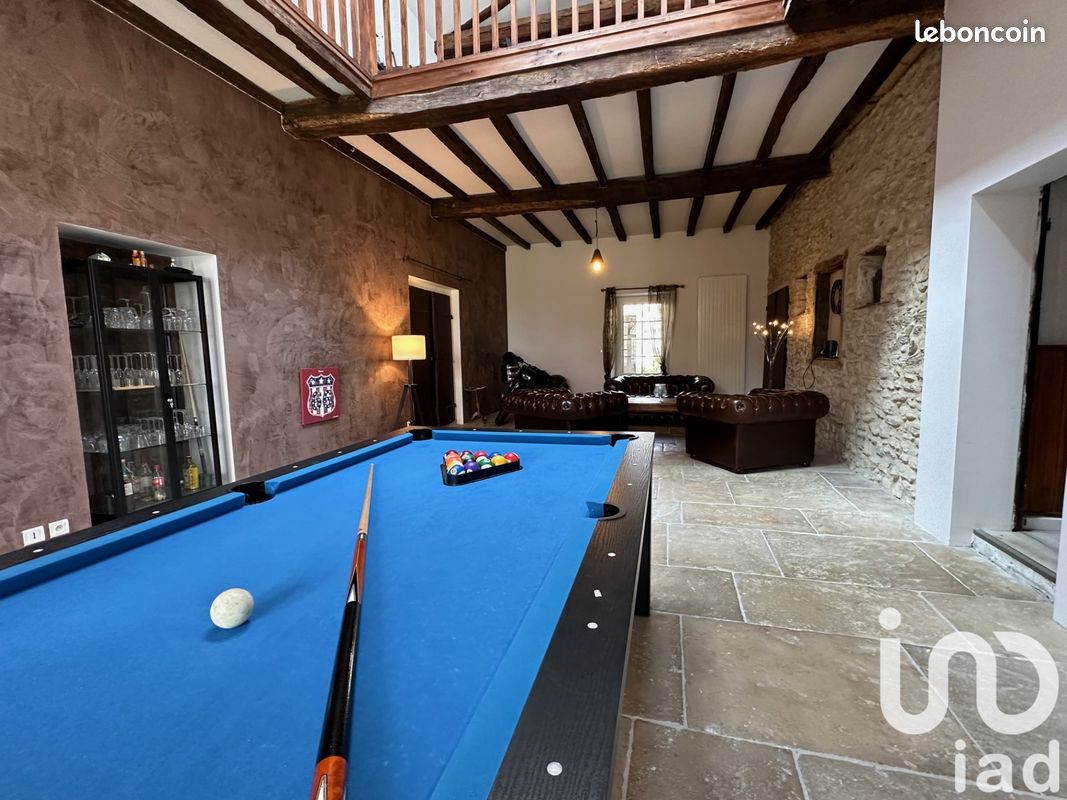 Propriété 6 pièces 300 m² - Oeyregave 40300 (image principale 1)