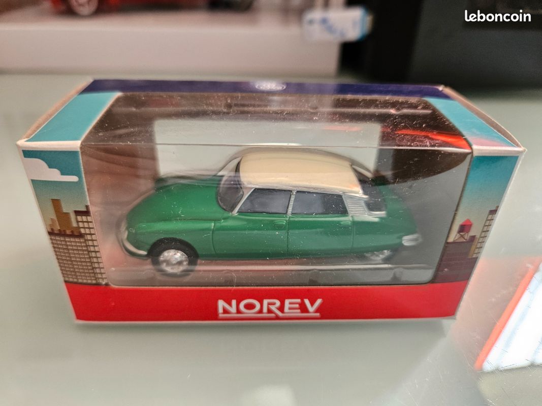 Vins Nicolas NOREV 1/64 CITROEN DS5 GRIS METALLISu00c9 MINIATURE