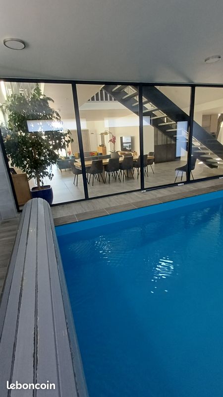 Maison 10 pièces 370 m² · à Tours · 370 m² · 890 000 €