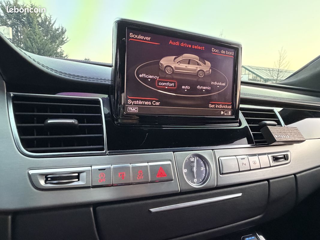 Audi s8 d4 (i) v8 4.0 tfsi 520 quattro toit ouvrant bose soft close (image 19)