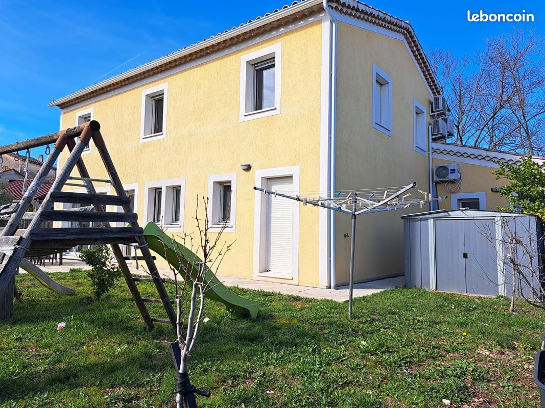 Maison 8 pièces 181 m² · à Cuers · 181 m² · 592 000 €
