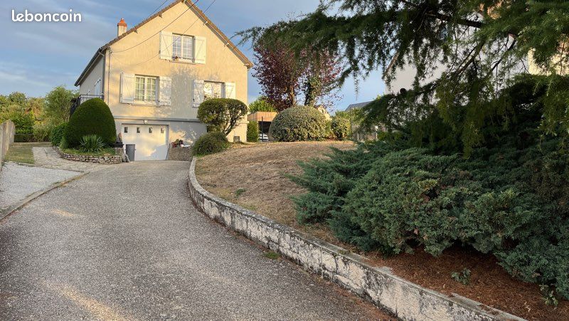 Maison 7 pièces 143 m² · à La Croix-en-Touraine · 143 m² · 329 000 €