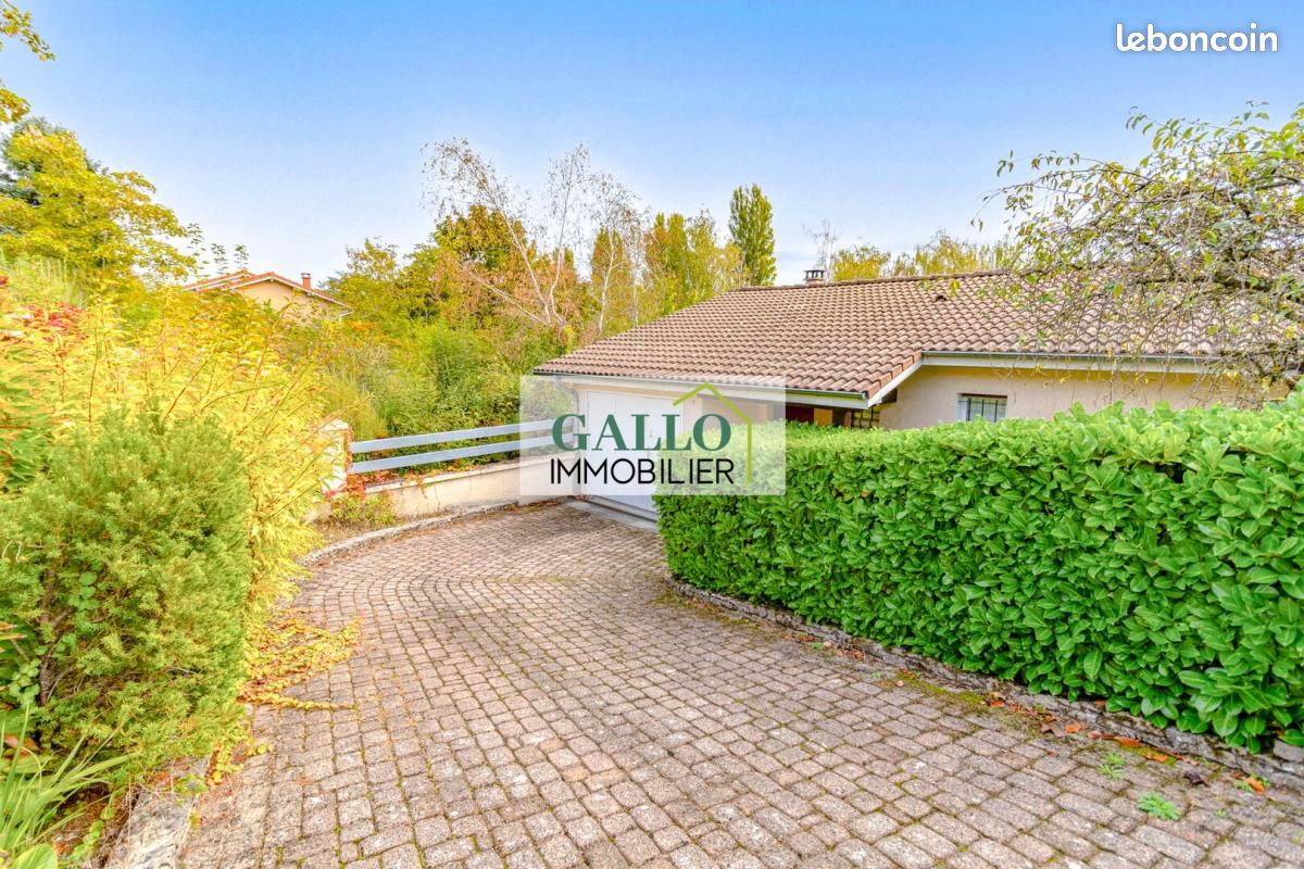 Maison 4 pièces 100 m² · à Villefontaine · 100 m² · 285 000 €