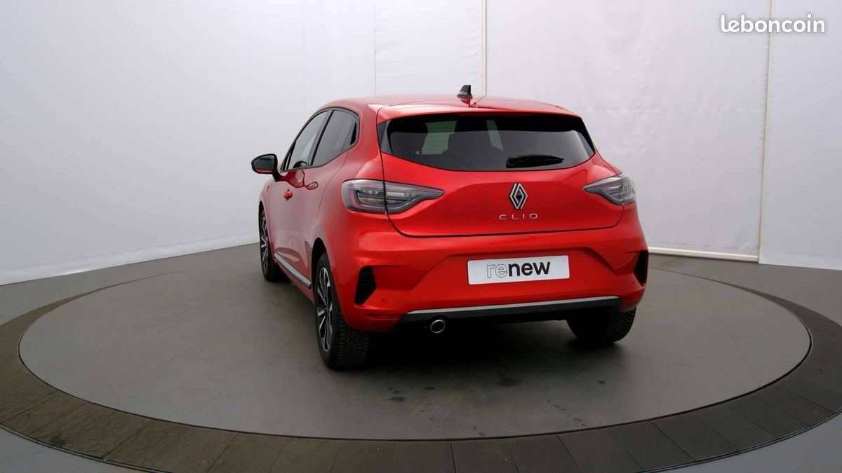 Renault clio tce 90 ch gsr2 techno (image 26)