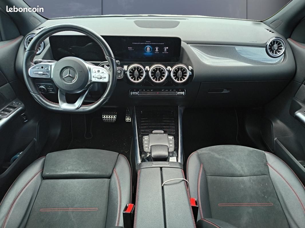 Mercedes Gla 2.0 200 D 150 ch Amg Line 8g-dct /GPS/Caméra de recul/Radar AV et AR/Attelage/Clim auto (image 15)