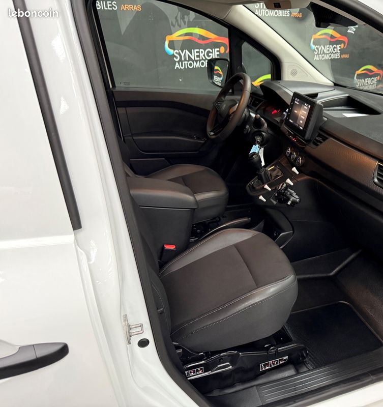 Kangoo van dci 95 ch advance 30.838 km 14.158 ht (16.990 ttc) (image 3)