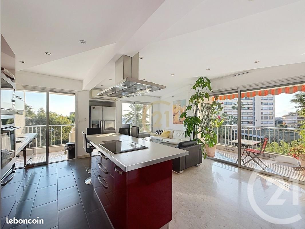 Appartement 3 pièces 73 m² · à Antibes · 73 m² · 1 420 €/mois