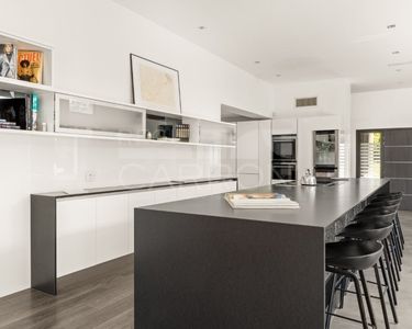 Maison 1 050 000 € - 223 m²