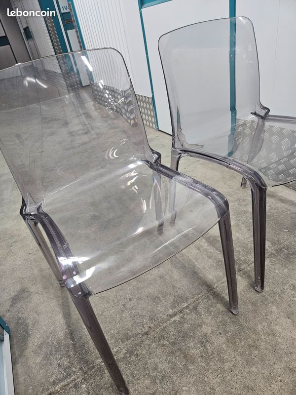 2 chaises design Habitat (image 1)