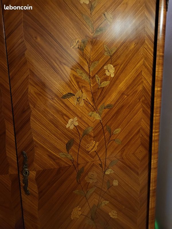 Armoire de chambre marquetee en bois de rose 1m60 longeur hauteur 1m86 profondeur 50 (image 3)