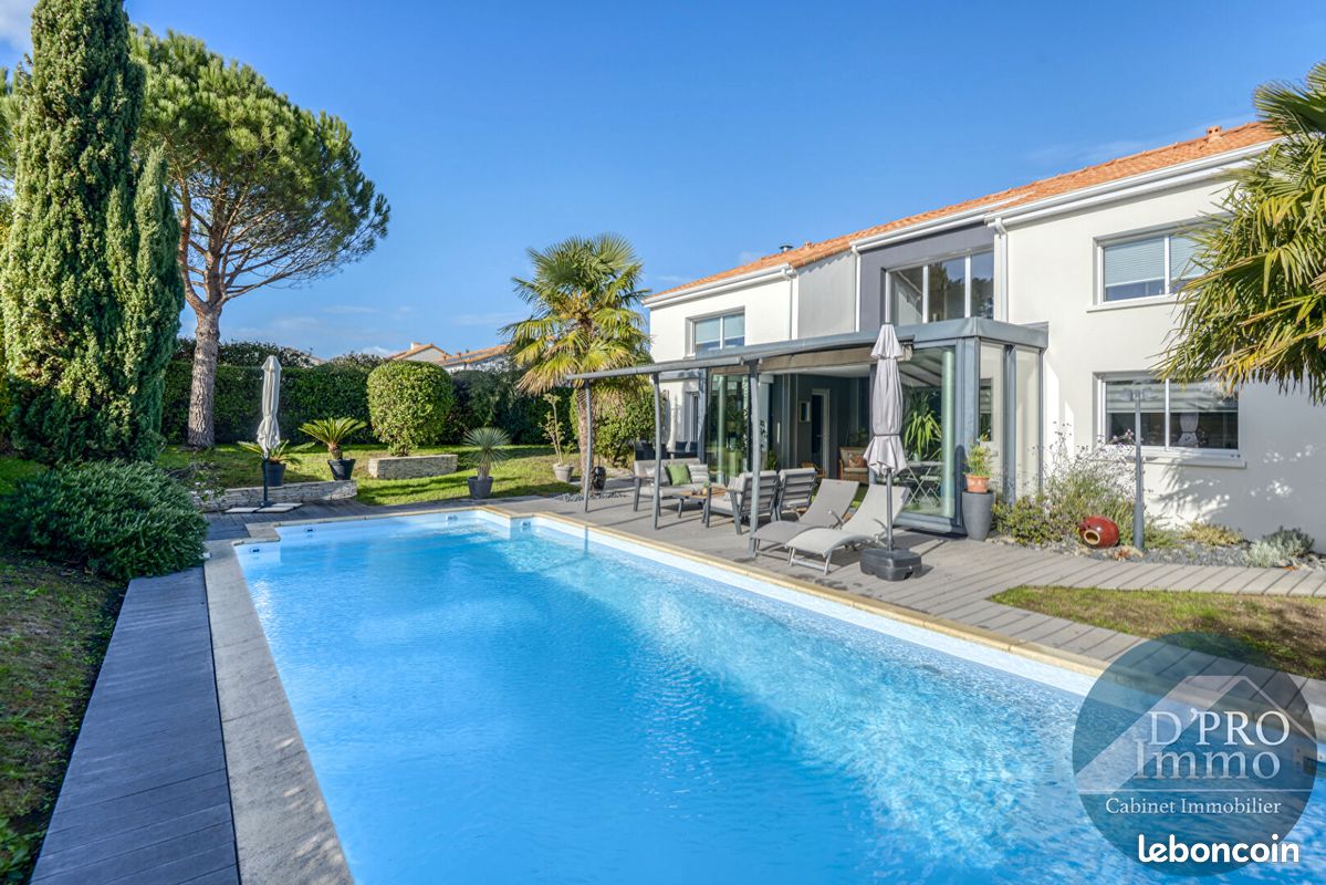 Maison 7 pièces 204 m² · à Vertou · 204 m² · 819 990 €